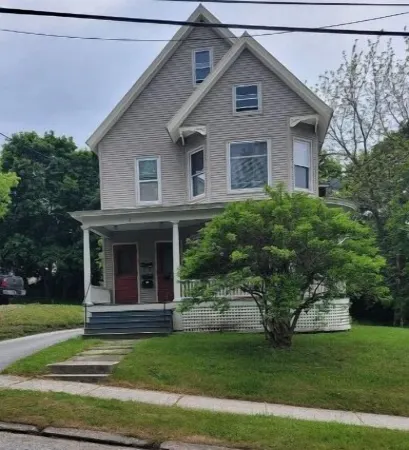 Roberts ave. Immaculate Rental For Nurses Apt D