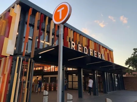 3 Bedroom Terrace House at Prime Location. 7 minutes to CBD! Отели в г. Alexandria