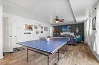 Spacious Home near Ski Resort- 2GBFiber-Game room-HotTub