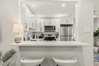 Therapeutic 2 King Bedroom Apartment in Downtown Conshohocken Hotels in Conshohocken