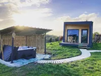 Cottage for 2, with a private spa and heated swiming pool