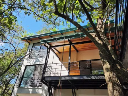 Casa Vail, surrounded by jungle in Nosara area