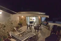 An apartment nestled in the sun 110 meters from the sea