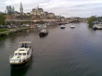 House located at the heart of Auxerre, very quiet, very good accommodations Hotels in Auxerre