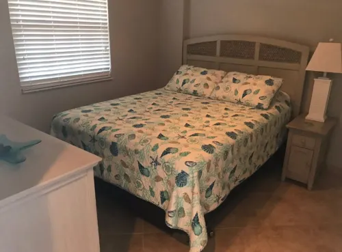 Top Floor unit with a ocean view!!!     PRIVATELY OWNED