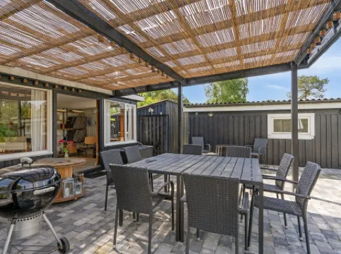 "Antonie" - 700m from the Sea