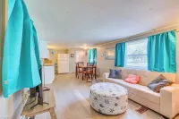 Charming Hernando Retreat w/ Screened Patio!