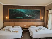 Arayanna Hotel & Resort Hotels in Trawas