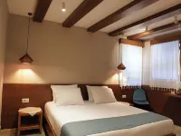 ホテル パロルト ジロカストラのホテル