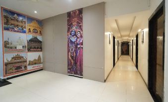 Hotel Hari Kripa Dham Near Prem Mandir by Hrg