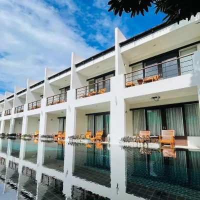 Tea Tree Boutique Resort Hotels near Phuket Seashell Museum