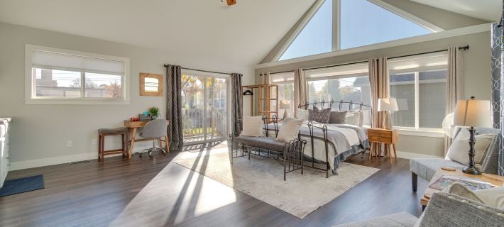 Charming Getaway, Walk to Windsor Lake and Downtown! Ξενοδοχεία στην πόλη Weld County