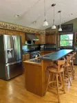 Spacious 4-bedroom cabin in charming Hayward on Windigo Lake