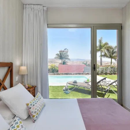 Villa in Salobre with Heated Pool & Panoramic Views