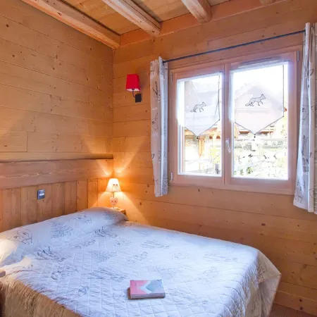 Chalet in Les Deux Alpes with Private Pool