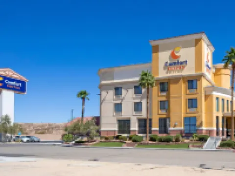 Comfort Suites Barstow Near I-15 Hotels in San Bernardino County