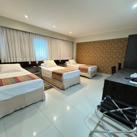 Hotel Girassol Plaza