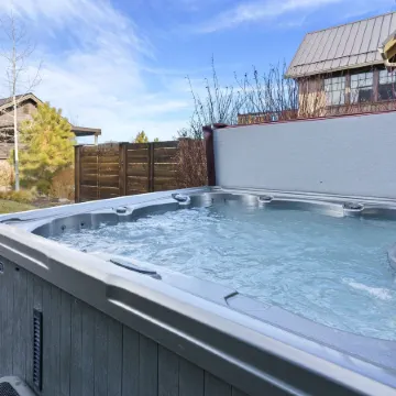 Pet-Friendly Cairn Home Features Private Hot Tub and Fire Pit on the Back Patio by Redawning