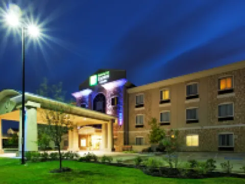 Holiday Inn Express & Suites MANSFIELD by IHG Hotels in Mansfield