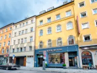 Leonardo Boutique Hotel Munich Hotels near Odeonsplatz Metro Station