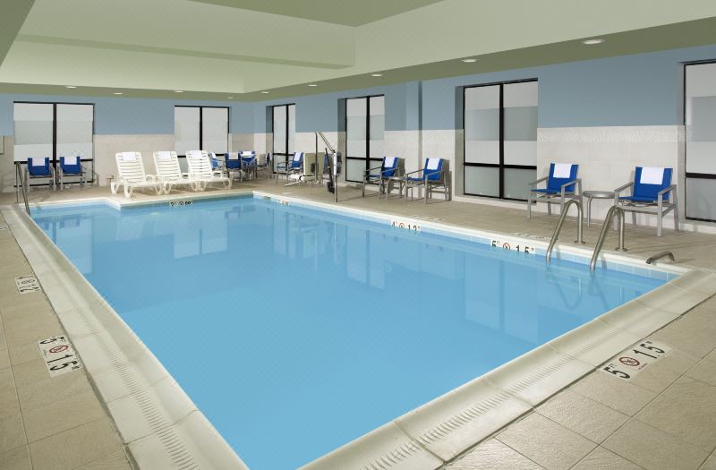 Holiday Inn Express & Suites Baltimore - BWI Airport North by IHG photo 2