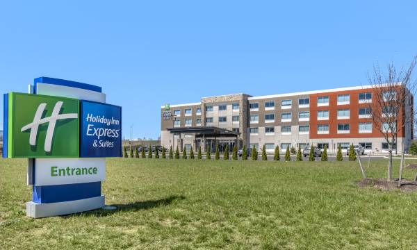 Holiday Inn Express & Suites Carlisle Southwest – I-81 by IHG