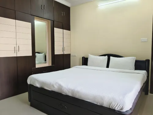 Hitech Shilparamam Guest House - Cho phép mang theo thú cưng
