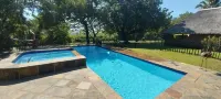 Selati 103 Guest Cottages - مسبح