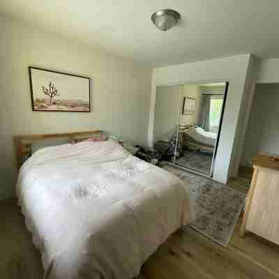 Beachside condo in the heart of Bird Rock La Jolla Rooms