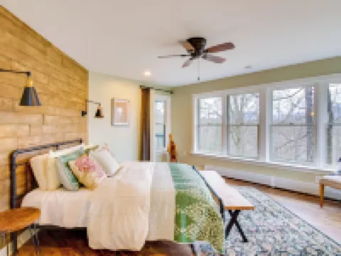 Modern Nellysford Getaway on 40 Private Acres! Hotels in Nelson County