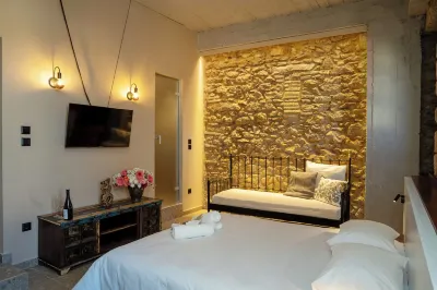 The Saints Inn Hotels in Kerameikos