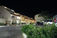 Hotel Tropis - Pysäköinti