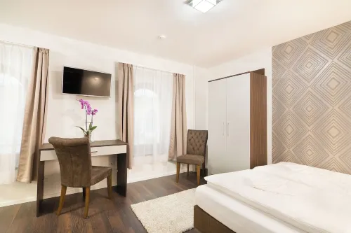 Paulay Downtown Apartments - Condos