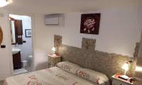 Villa Tonia - Bed and Breakfasts