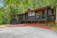 Cozy Cove Escape - Lakeside Retreat 3 Bedroom Cabin