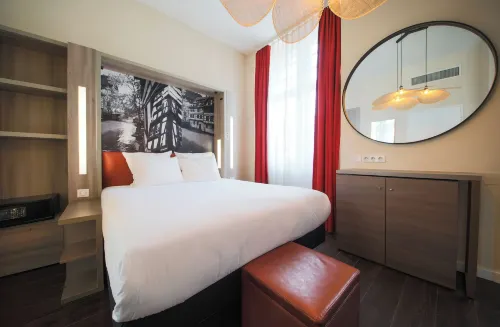 Aparthotel Adagio Strasbourg Place Kléber - Condos