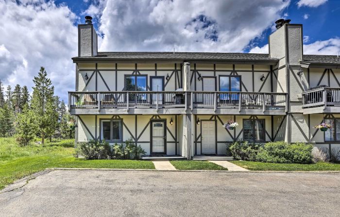 3-Story Home w/ Balcony ~ 6 Mi to Winter Park!