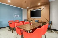 Holiday Inn Express & Suites Joplin Southeast by IHG