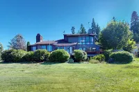 Walk to Water! Foster Lake Family Home w/ Hot Tub - 3성급