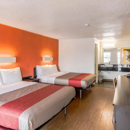 Motel 6 Kalamazoo, MI