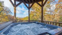 Mountaintop Getaway with Gazeebo Deck Hot Tub & Fireplace! Long range views!