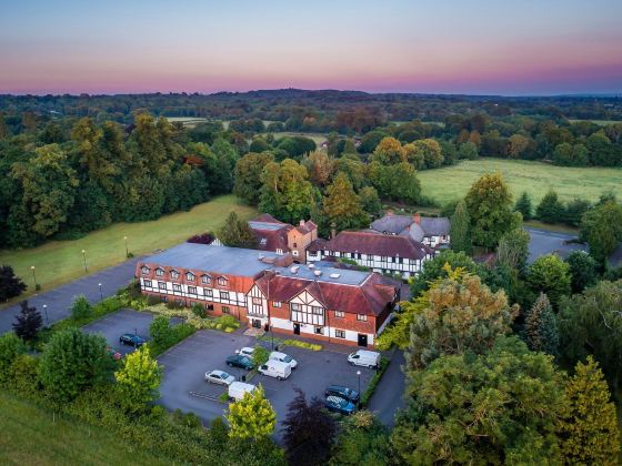 voco THATCHERS LEATHERHEAD by IHG