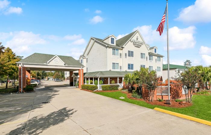 Country Inn & Suites by Radisson, Covington, LA