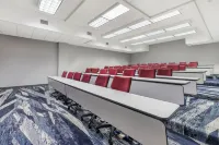 Comfort Inn & Suites Madison - Airport