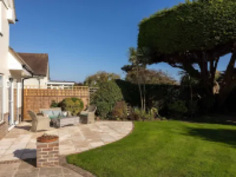 Coastal Comfort for 6 Felpham Beach Hotels in Bognor Regis