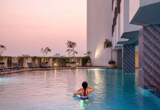 머큐어 자카르타 바타비아 로비 전경