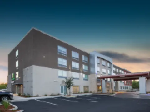 Holiday Inn Express & Suites CHICO by IHG Hotels in Chico