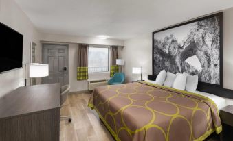 Super 8 by Wyndham Charleston WV