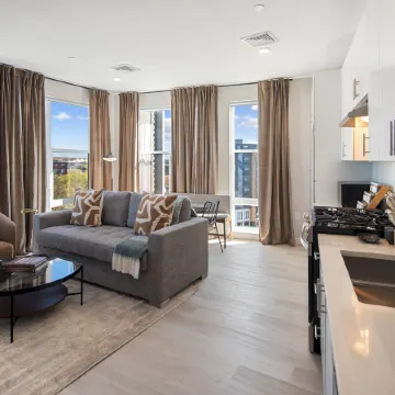 Luxurious 3BR Apartment with Premium Amenities