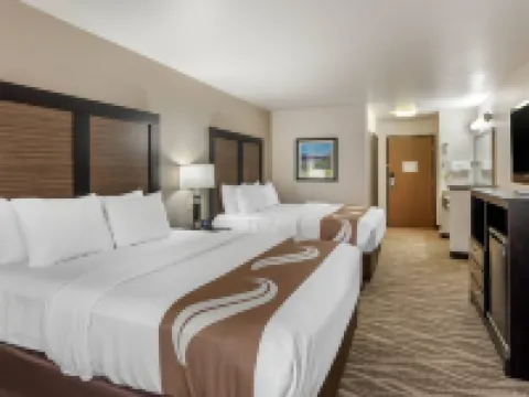 Quality Inn & Suites Hotels in South Fork